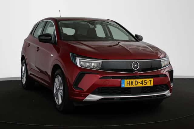 Opel Grandland (2025) thumbnail 2