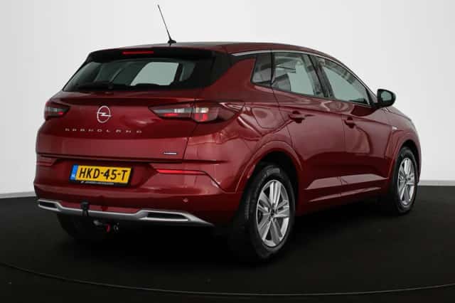Opel Grandland (2025) thumbnail 3