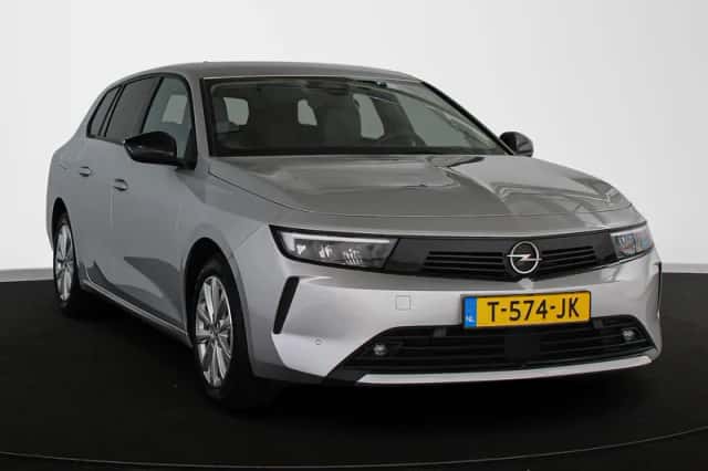 Opel Astra (2023) thumbnail 2