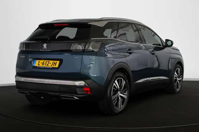 Peugeot 3008 (2021) thumbnail 3