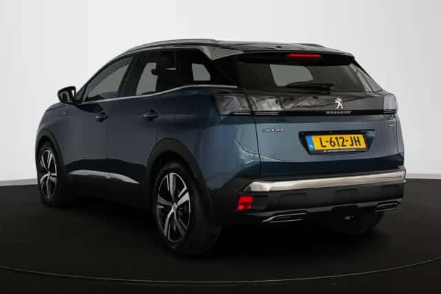 Peugeot 3008 (2021) thumbnail 4