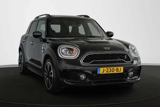 MINI Countryman (2020) thumbnail 2