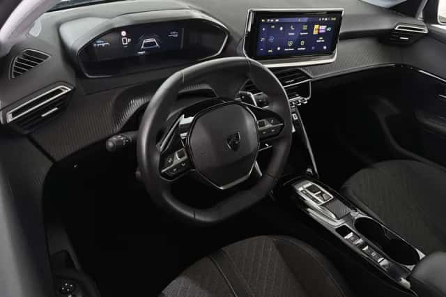 Peugeot 208 (2024) thumbnail 5