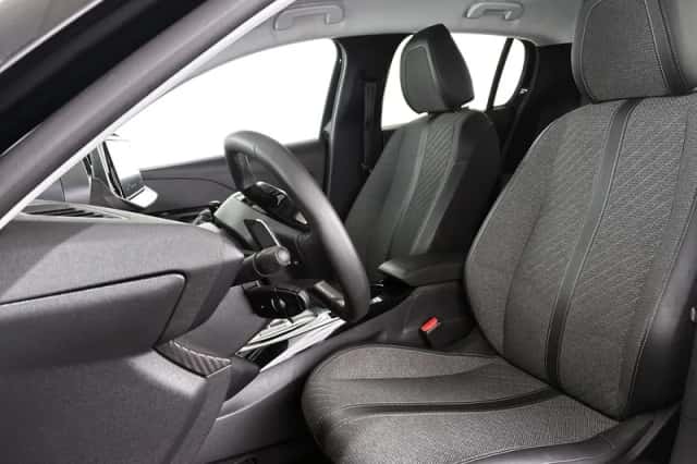Peugeot 208 (2024) thumbnail 6