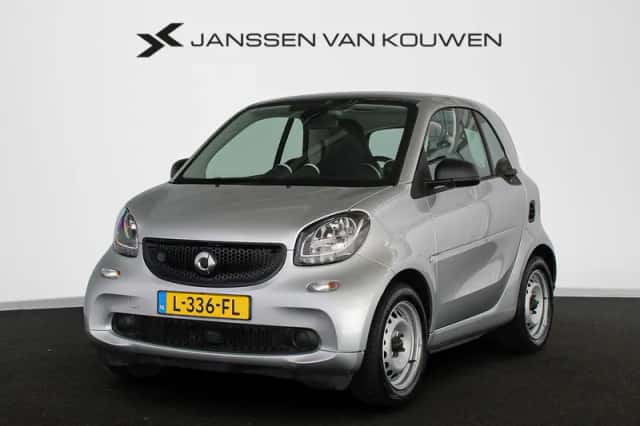 Smart EQ Fortwo (2019) thumbnail 1
