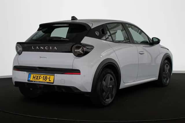 Lancia Ypsilon (2025) thumbnail 3