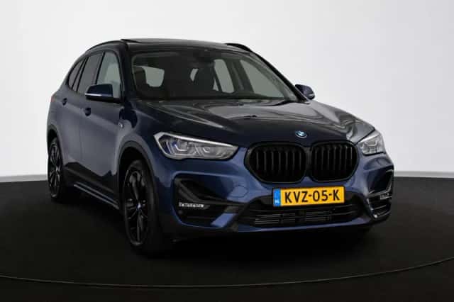 BMW X1 (2022) thumbnail 2