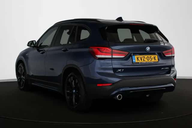 BMW X1 (2022) thumbnail 4