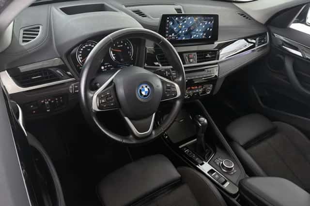 BMW X1 (2022) thumbnail 5
