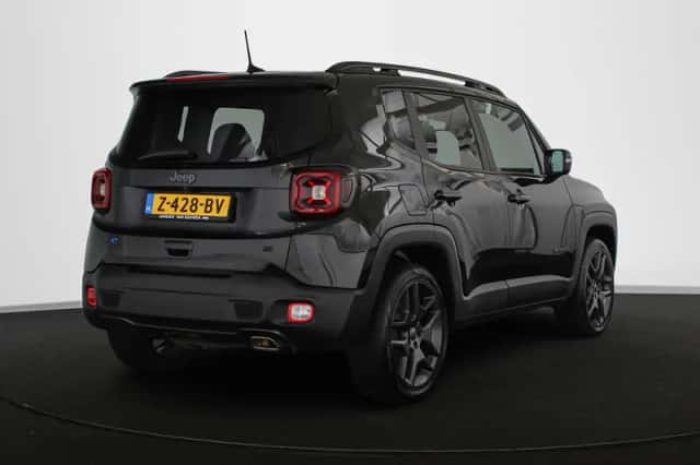 Jeep Renegade (2021) thumbnail 3