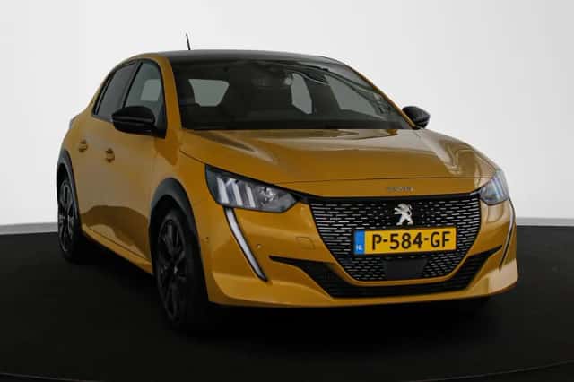 Peugeot 208 (2022) thumbnail 2