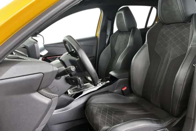 Peugeot 208 (2022) thumbnail 6