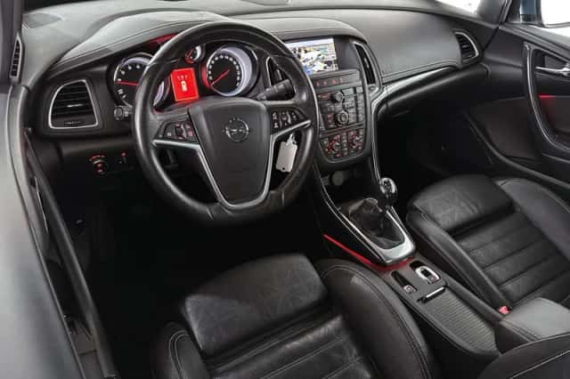 Opel Cascada (2014) thumbnail 5