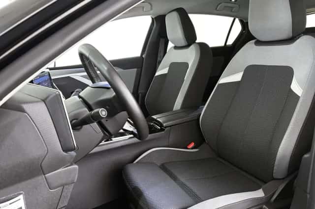 Opel Astra (2023) thumbnail 6