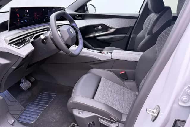 Peugeot e-3008 (2026) thumbnail 6
