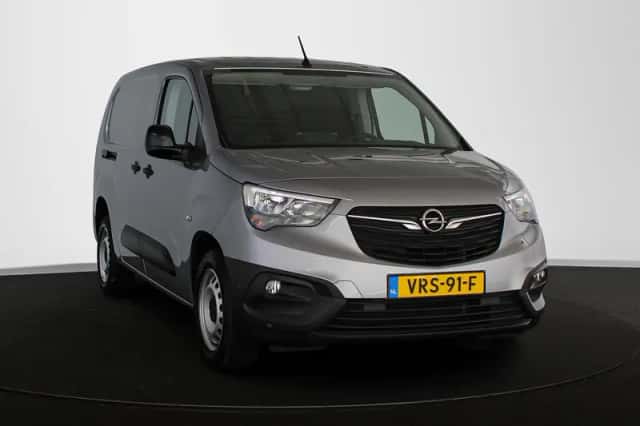 Opel Combo (2022) thumbnail 2