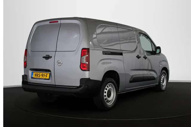 Opel Combo (2022) thumbnail 3