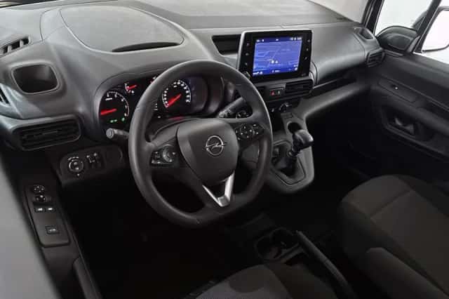 Opel Combo (2022) thumbnail 5