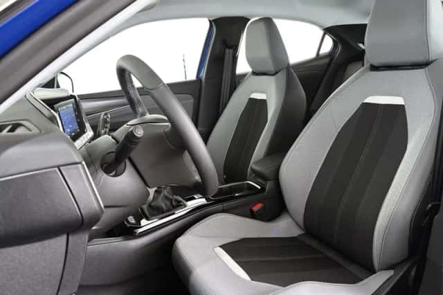 Opel Mokka (2024) thumbnail 6