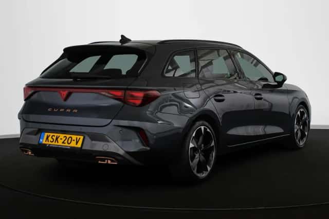 CUPRA Leon Sportstourer (2025) thumbnail 3