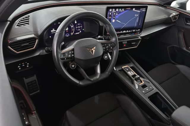 CUPRA Leon Sportstourer (2025) thumbnail 5