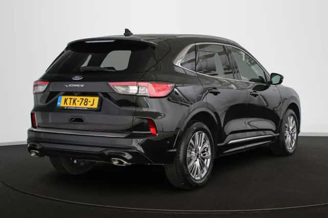 Ford Kuga (2021) thumbnail 3