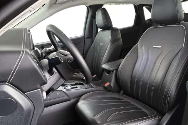Ford Kuga (2021) thumbnail 6