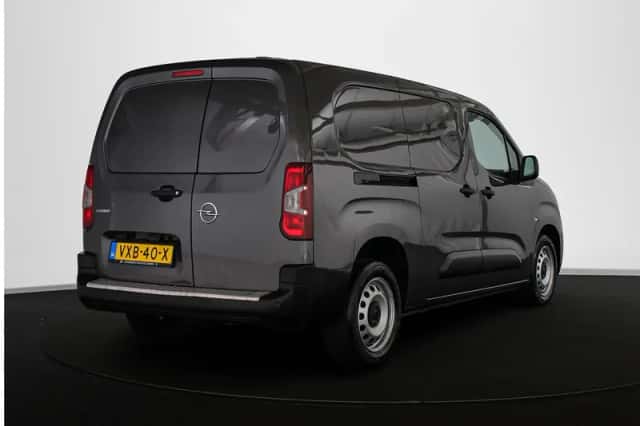 Opel Combo (2023) thumbnail 3