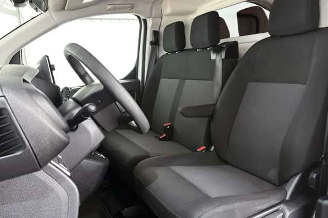 Opel Vivaro (2024) thumbnail 6