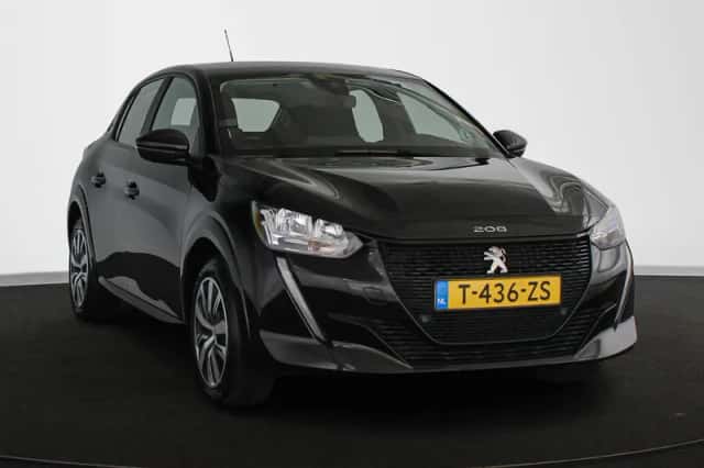 Peugeot e-208 (2023) thumbnail 2