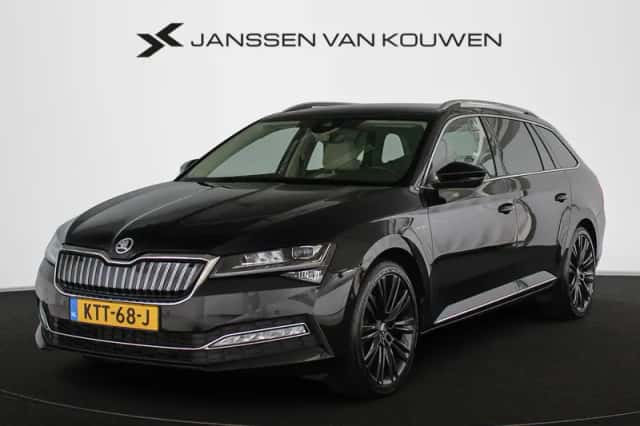 Škoda Superb (2023) thumbnail 1