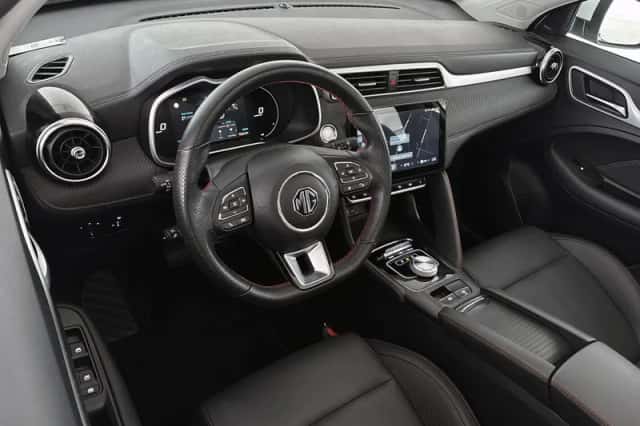 MG ZS EV (2023) thumbnail 5