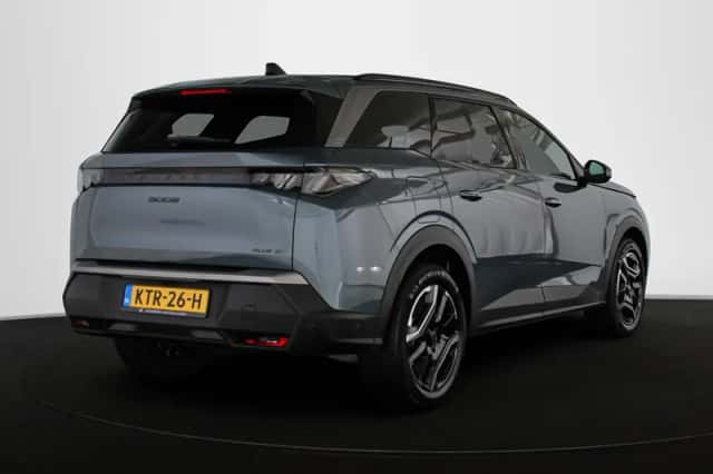 Peugeot 5008 (2025) thumbnail 3