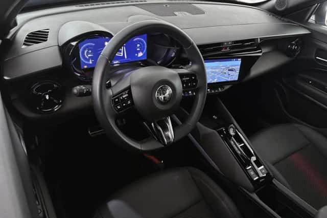 Alfa Romeo Junior (2025) thumbnail 5
