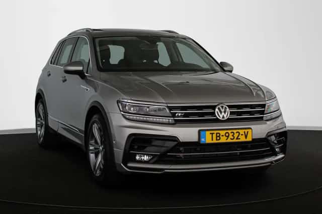 Volkswagen Tiguan (2018) thumbnail 2