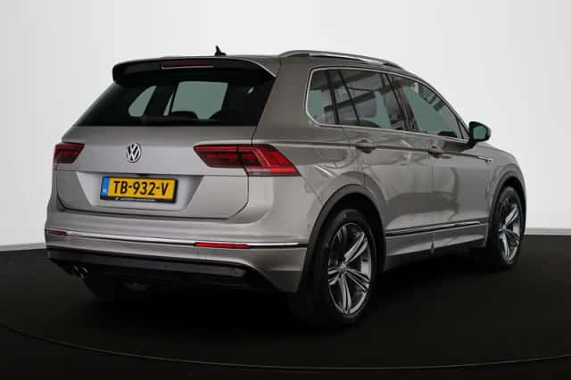 Volkswagen Tiguan (2018) thumbnail 3
