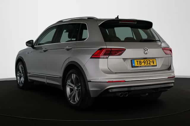 Volkswagen Tiguan (2018) thumbnail 4