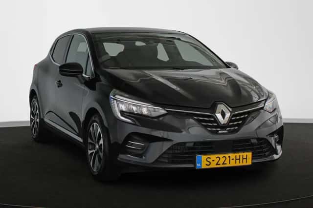 Renault Clio (2023) thumbnail 2