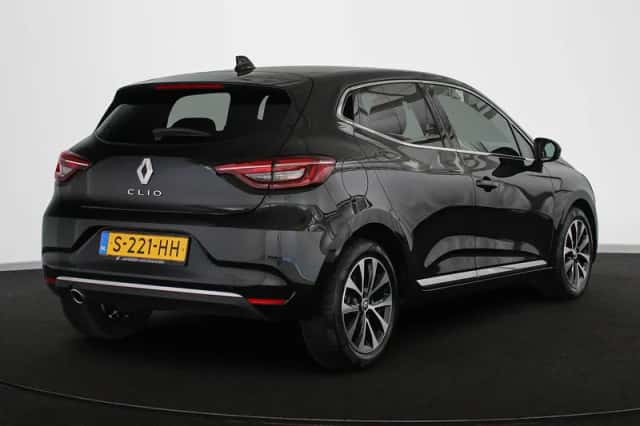 Renault Clio (2023) thumbnail 3