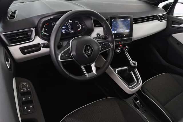 Renault Clio (2023) thumbnail 5