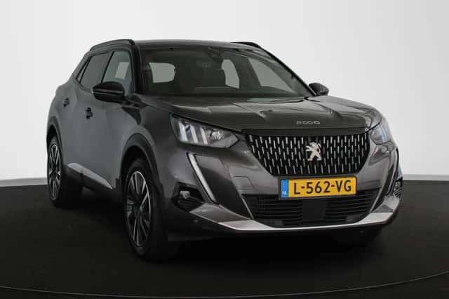 Peugeot 2008 (2021) thumbnail 2