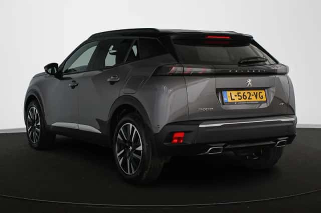 Peugeot 2008 (2021) thumbnail 4