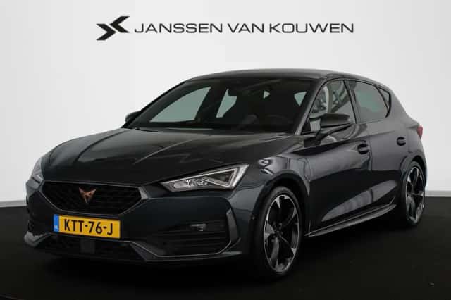 CUPRA Leon (2023) thumbnail 1