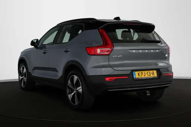 Volvo XC40 (2022) thumbnail 4