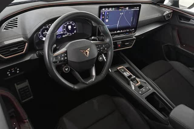 CUPRA Leon Sportstourer (2025) thumbnail 5