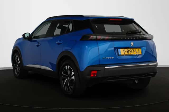 Peugeot e-2008 (2022) thumbnail 4