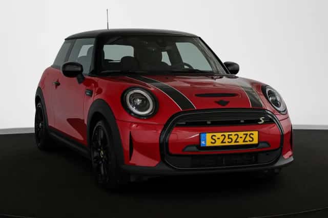 MINI Mini Electric (2023) thumbnail 2