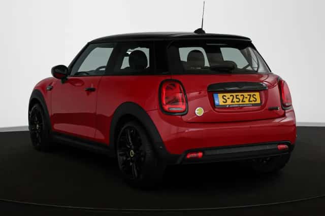 MINI Mini Electric (2023) thumbnail 4