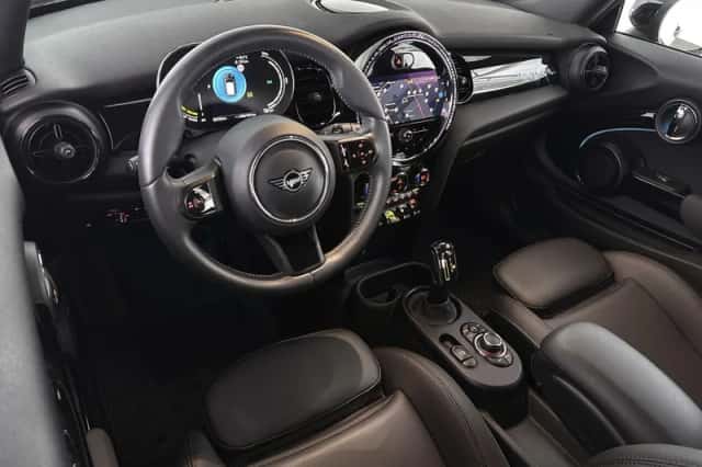 MINI Mini Electric (2023) thumbnail 5