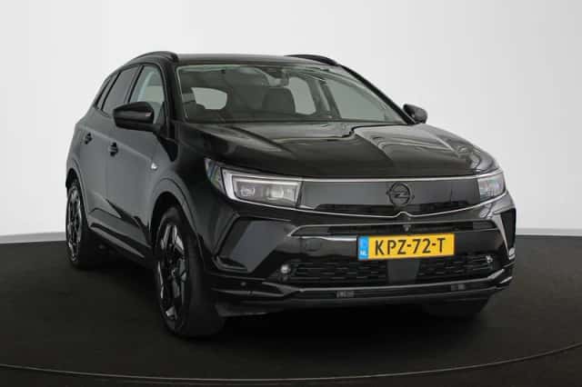 Opel Grandland (2023) thumbnail 2
